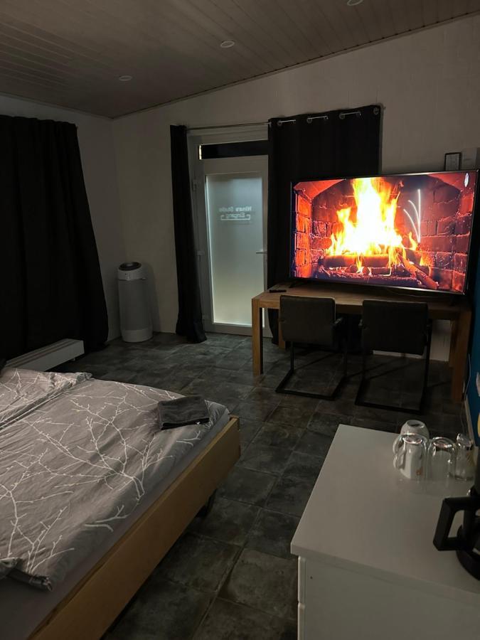 HamdorfUbernachtungsmoglichkeit Und Monteurzimmerアパートメント エクステリア 写真